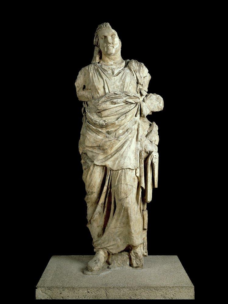 Marble statue from the Mausoleum of Halikarnassos, possibly Mausolus, cr. 350 BC, Halicarnassus, Caria, now Bodrum, Turkey