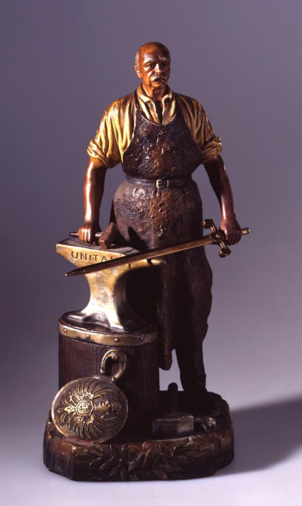 Bronze and terracotta statue of Bismarck as a blacksmith, inexpensive memorabilia, 1900