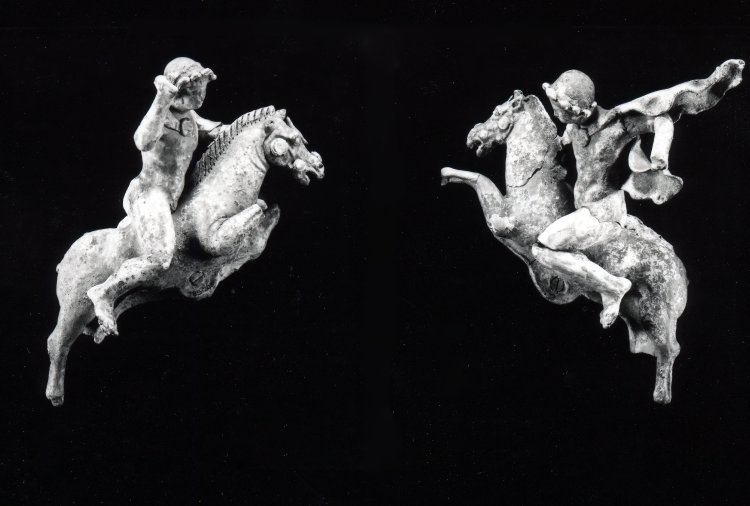 Terracotta relief attachment from an askos, showing a hunter on horseback, cr. 270-200 BC, Canosa, Apulia, Italy