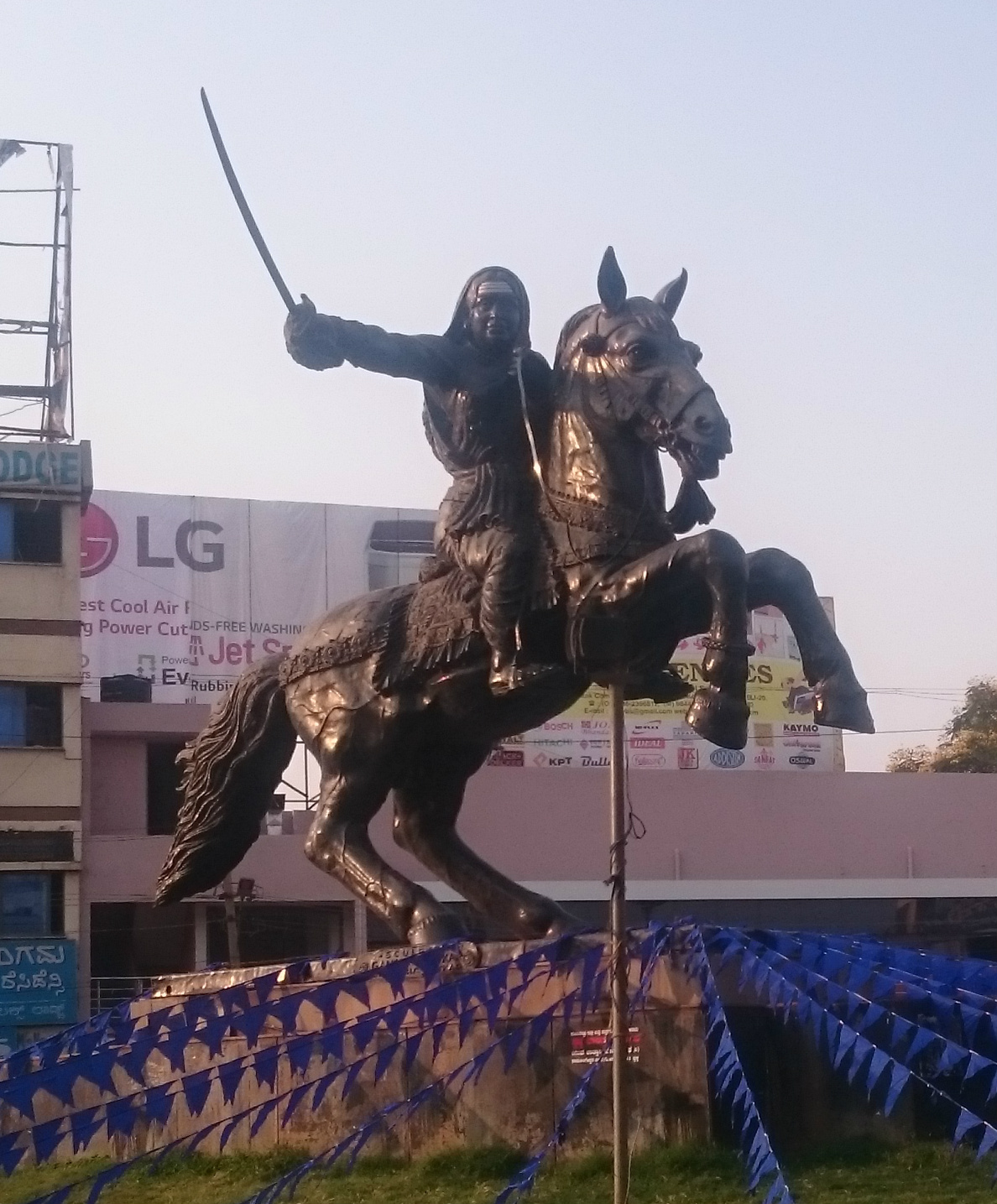 Statue of Kittur Chennamma, ?, Ganesh and Prakash Patkar, Hubli, Karnataka, India