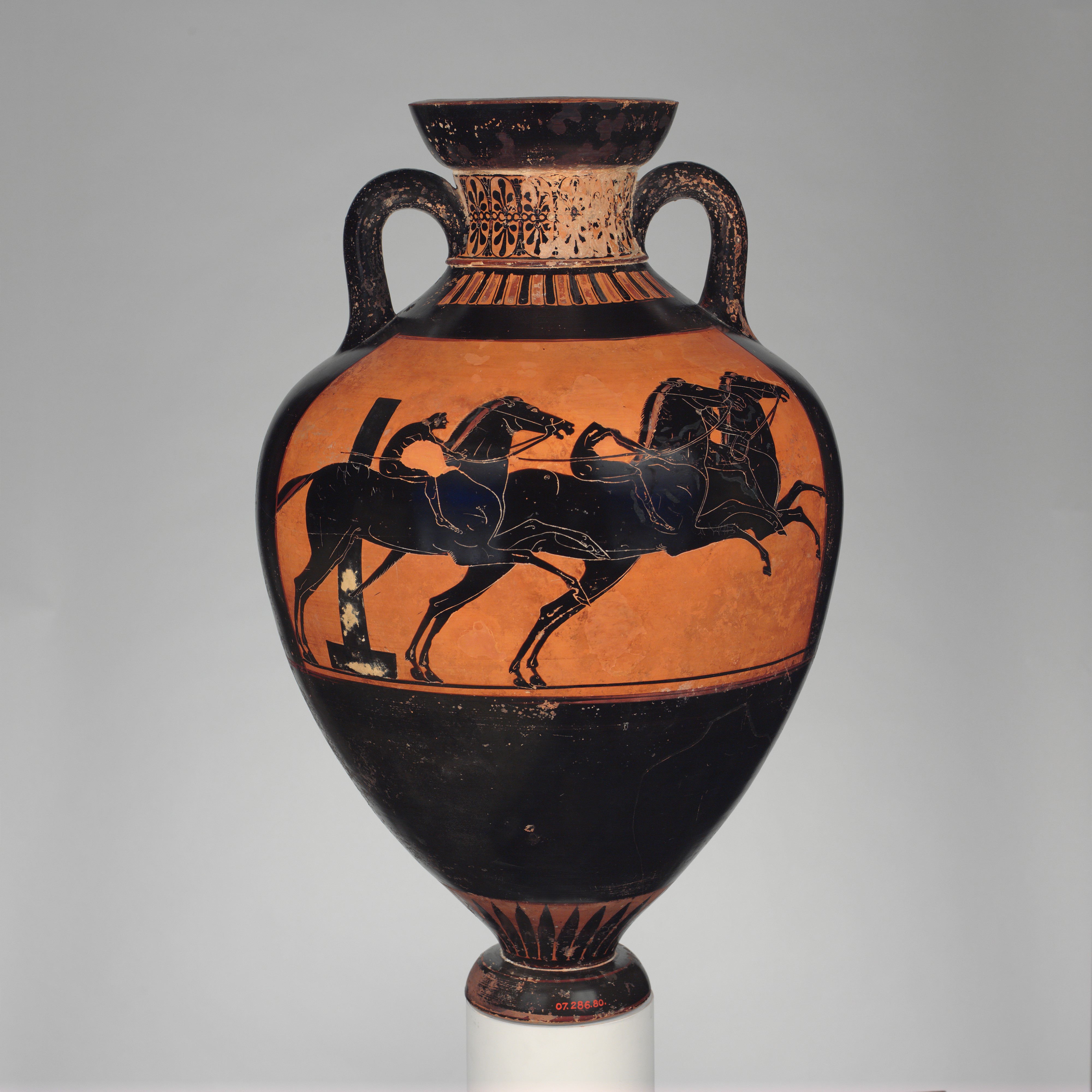 Panathenaic amphora, cr. 510 BC, Attica, attributed to the Leagros Group