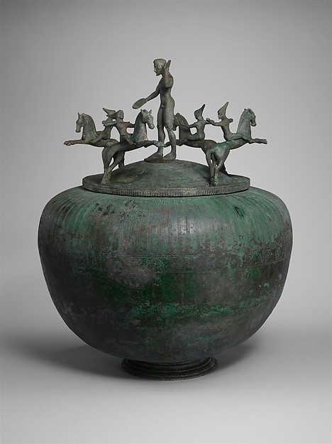 Bronze cinerary urn with lid, cr. 500 BC, Etruscan