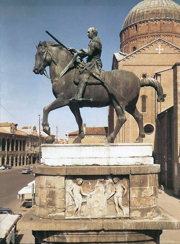 Equestrian statue of Gattamelata, 1453, Donatello, Padua, Republic of Venice (modern Italy)