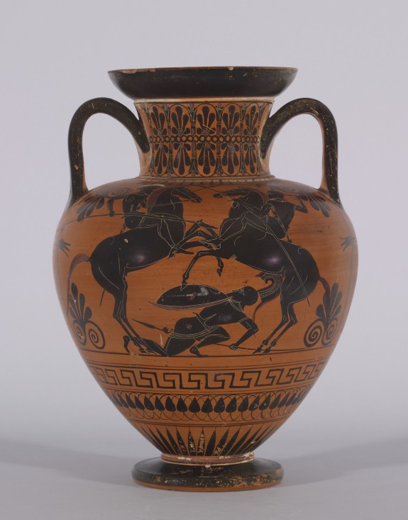 Amphora with two armed horsemen clashing on the battlefield, their horses rearing above a fallen warrior trapped beneath them, cr. 520 BC, Attica